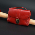 Porte-monnaie en cuir rouge de type "Cartable"