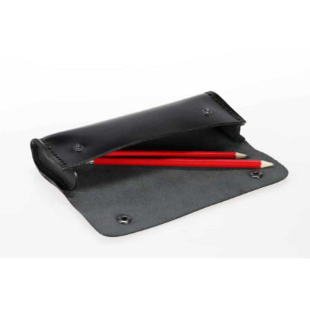 Trousse noire en cuir