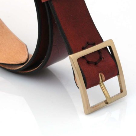 Ceinture marron en cuir naturel - boucle en laiton "Car"