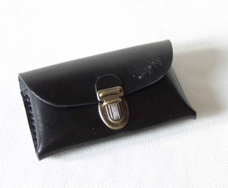 Pochette en cuir noir pour smartphone