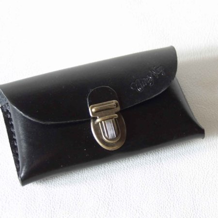 Pochette en cuir noir pour smartphone