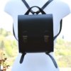 Sac à dos noir en cuir "petit modèle" - fabrication artisanale