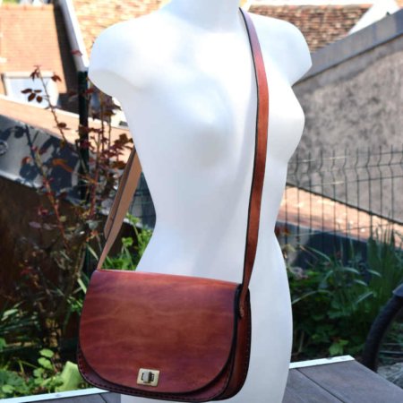 Sac en cuir pour femme à bandoulière "Lune"