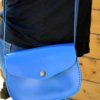 Sac bleu clair en cuir à bandoulière "Cerise" pour femme