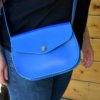 Sac bleu clair en cuir à bandoulière "Cerise" pour femme