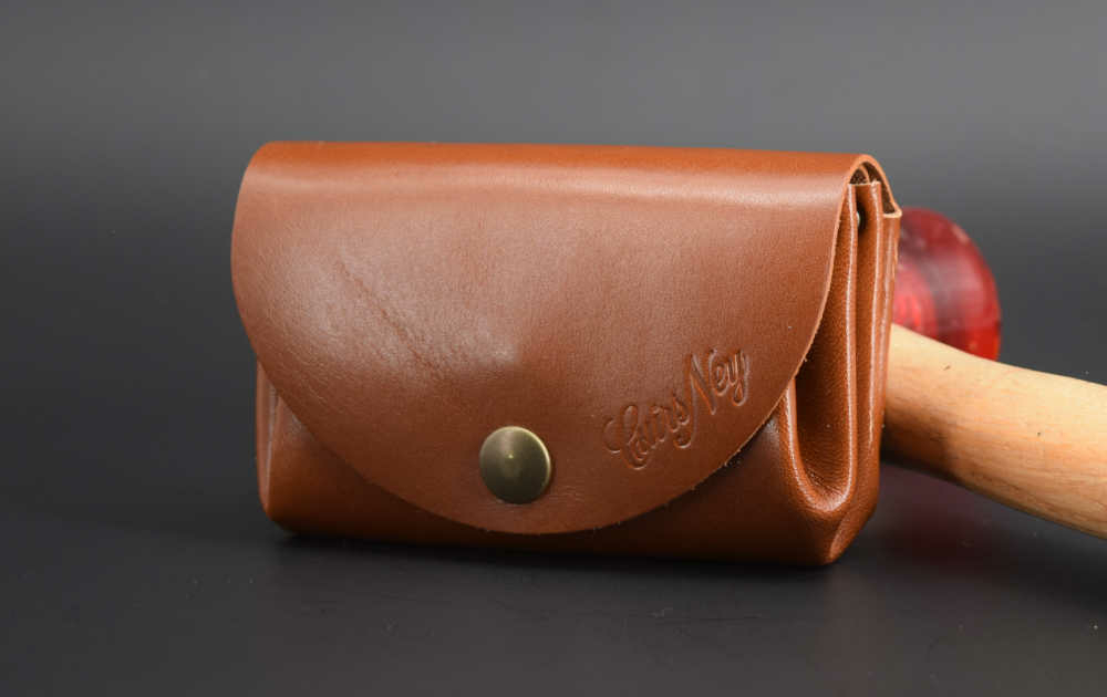 Porte-monnaie "Grand-Mère" en cuir marron Camel - 3 poches