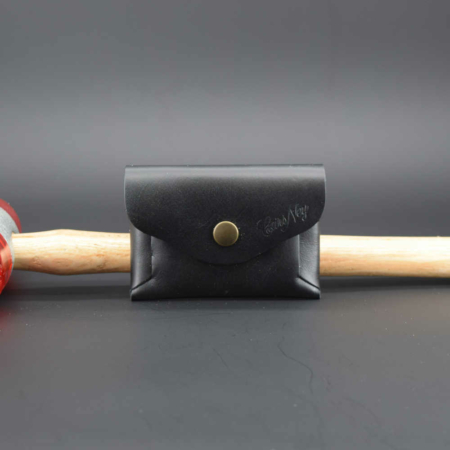 Porte-monnaie sans couture en cuir noir - simple et efficace !